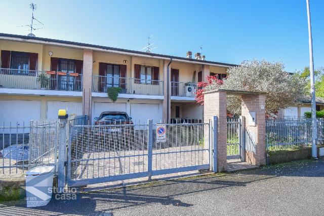 Terraced house in Via delle Betulle 17, Dovera - Photo 1