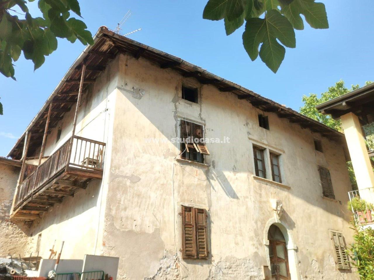 Villa quadrifamiliare in vendita a Rovereto