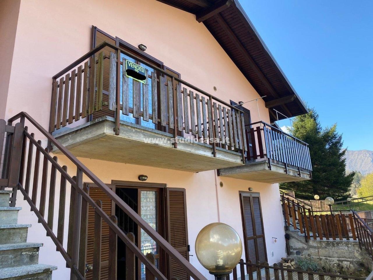 Villa bifamiliare in vendita a Piazzolo
