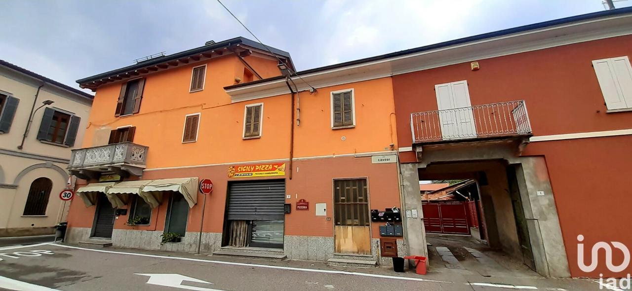 Negozio in Piazza San Rocco 4, Fontaneto d'Agogna - Foto 1