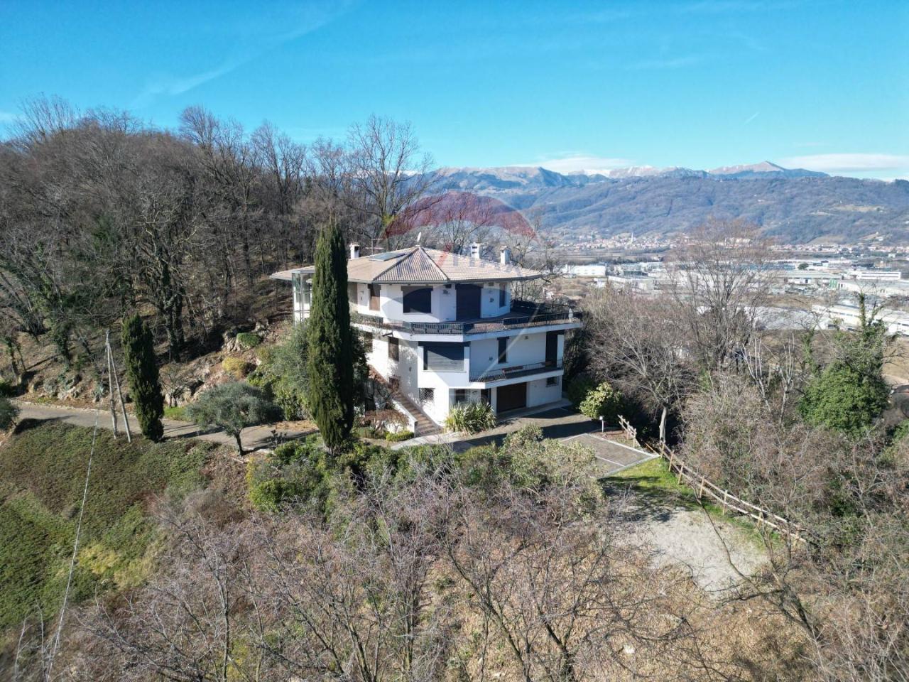 Villa in vendita a Pederobba