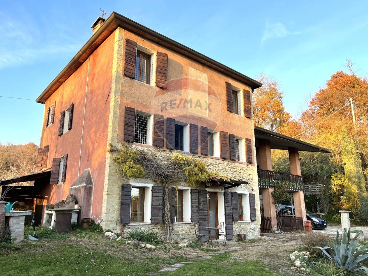 Casa indipendente in vendita a Castelcucco