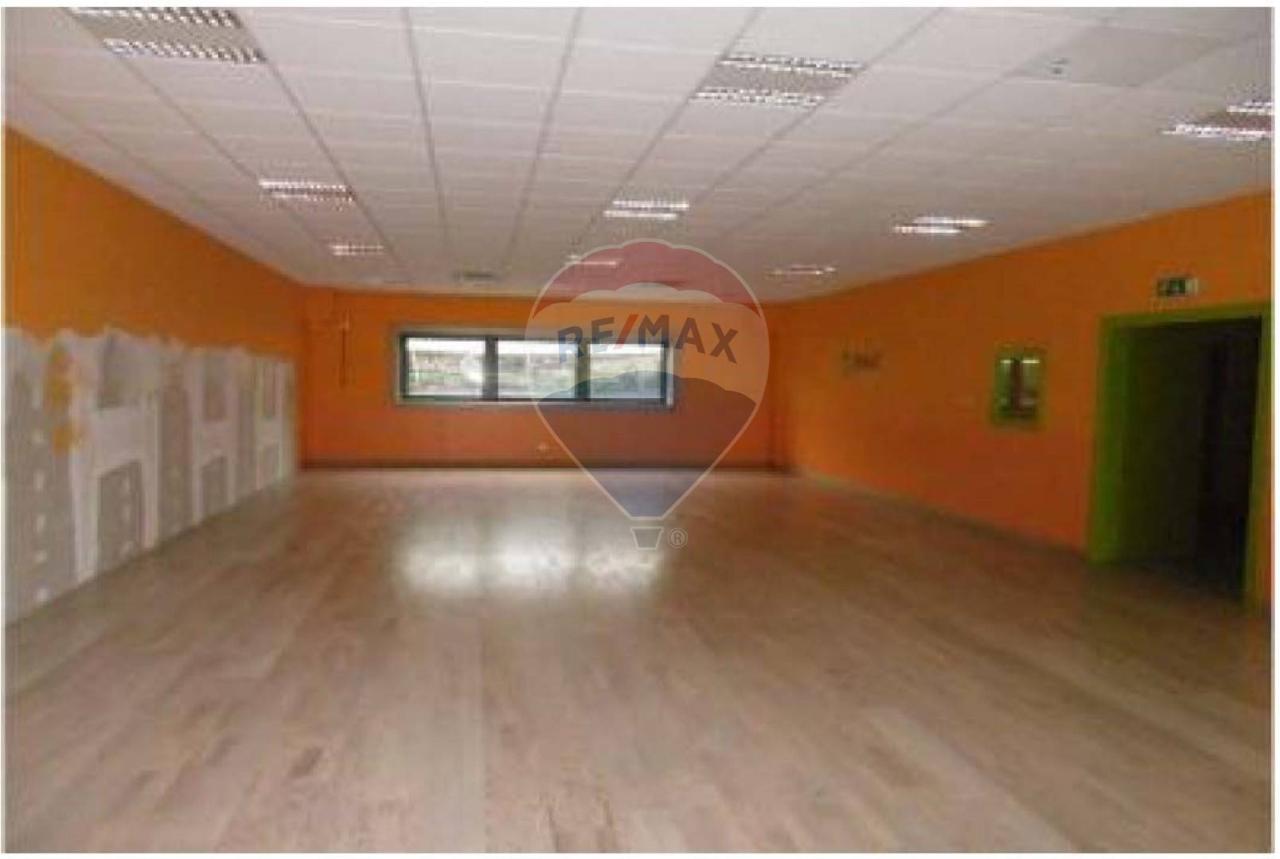Negozio in Via Cesare Battisti 5/d, Conegliano - Foto 1