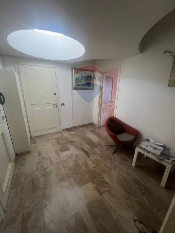 Ufficio in Via Massimo d'Azeglio 19, Busto Arsizio - Foto 1