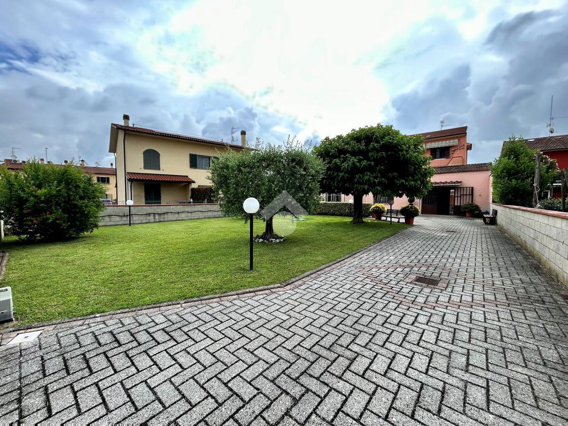 Villa in vendita a Quarrata