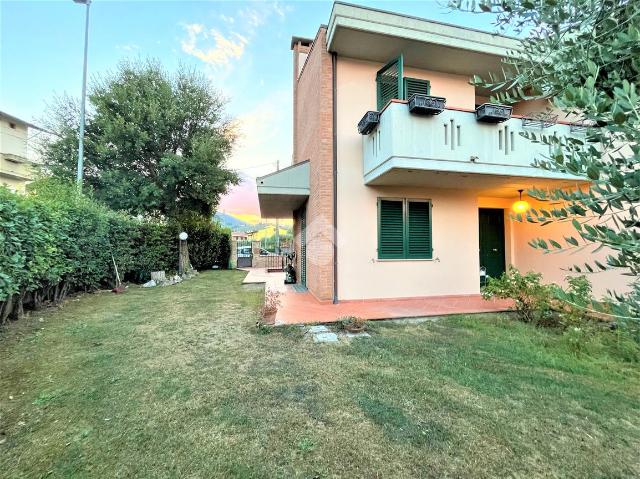 Villa a schiera in Via Covona 76, Quarrata - Foto 1