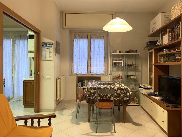 4-room flat in Via Cristoforo Colombo, Avellino - Photo 1