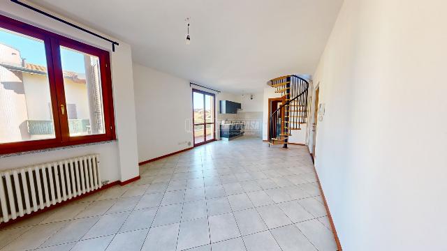 2-room flat in Via Vittorio Veneto 29, Faloppio - Photo 1