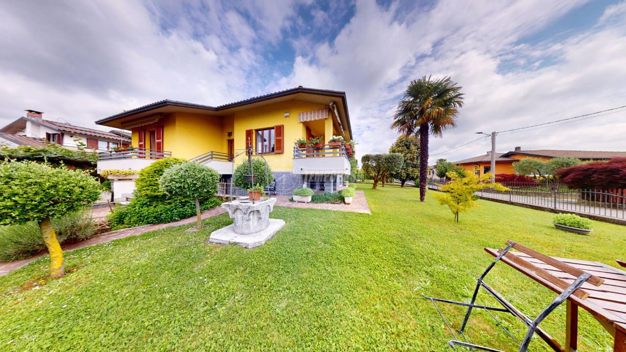 Villa in vendita a Solbiate con Cagno