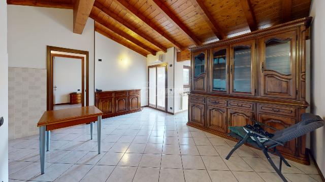 3-room flat in Via Ss Ippolito E Cassiano 13, Olgiate Comasco - Photo 1