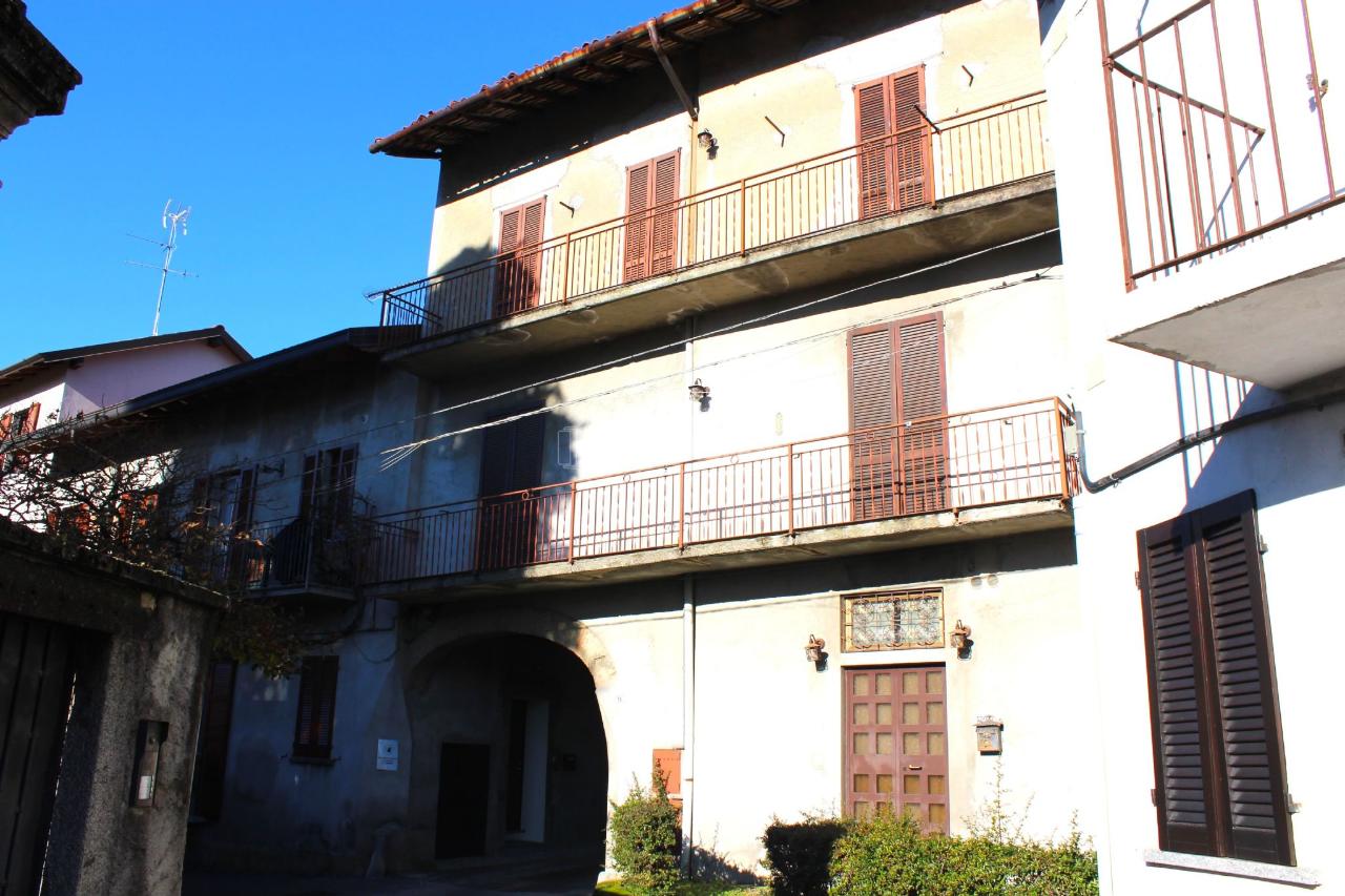 Casa indipendente in vendita a Barzano'