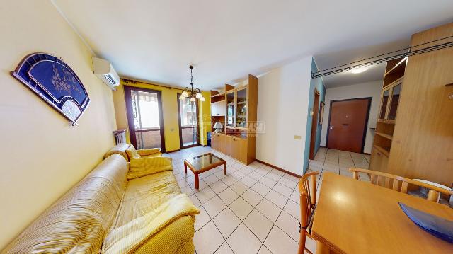 3-room flat in Via Val Gardena, Cesano Maderno - Photo 1