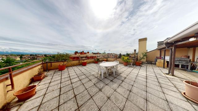 Penthouse in Via dé Medici, Cesano Maderno - Photo 1