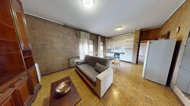 2-room flat in Via San Michele, Cesano Maderno - Photo 1