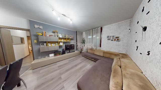 3-room flat in Via Papa Giovanni XXIII, Bovisio-Masciago - Photo 1