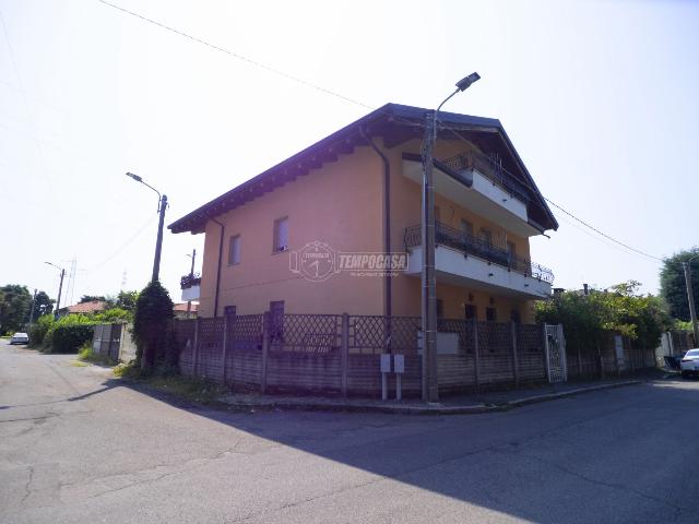 2-room flat in Via Tevere, Cesano Maderno - Photo 1