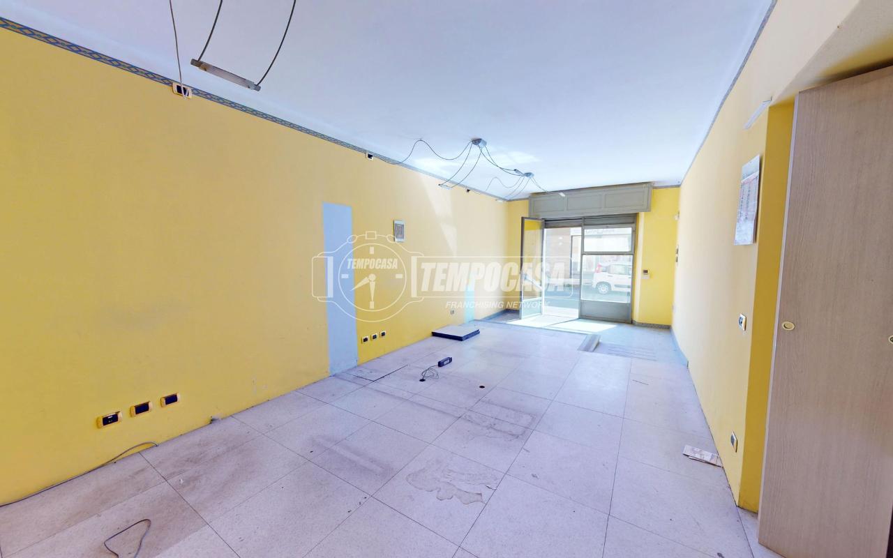 Ufficio in Via M.Te Resegone 18/a, Cesano Maderno, {3} - Foto 1