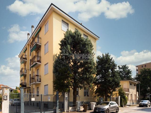 2-room flat in Viale della Ricostruzione 4, Muggiò - Photo 1