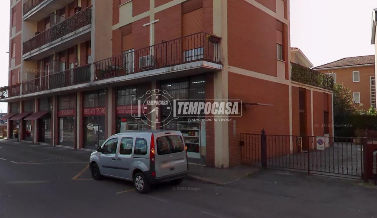 Negozio in Via Confalonieri 1, Muggiò, {3} - Foto 2