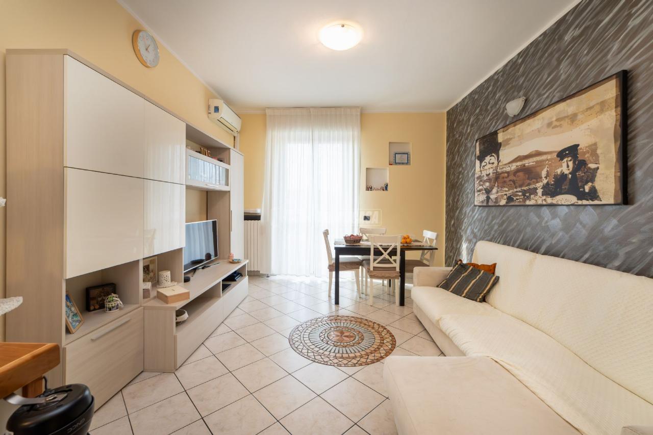 Appartamento in vendita a Pessano Con Bornago