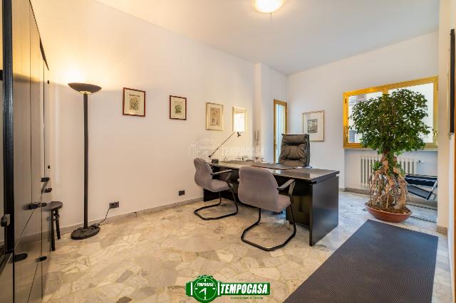 Apartament in Piazza Garibaldi, Melzo - Photo 1