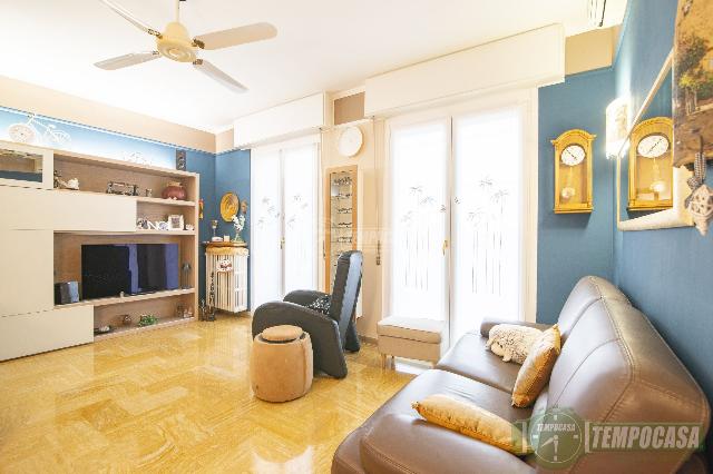 3-room flat in Via Risorgimento 308, Sesto San Giovanni - Photo 1