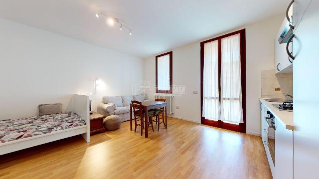 One-room flat in {3}, - Photo 1