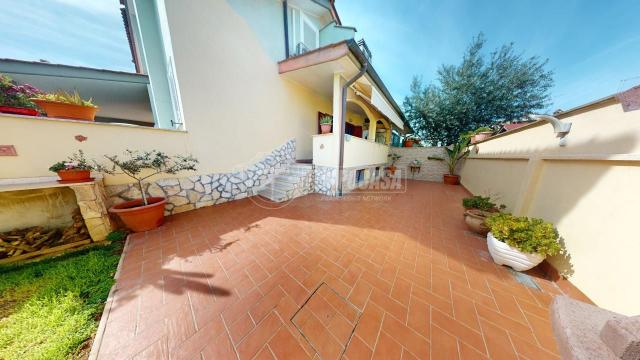 Terraced house, Ladispoli - Photo 1