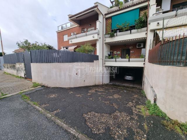 Garage or car box in Via Umberto Badini, Cerveteri - Photo 1