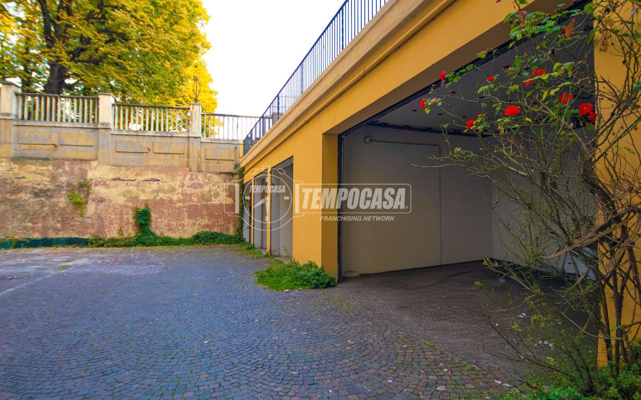 Magazzino in Via dell'Indipendenza 67, Bologna, {3} - Foto 1
