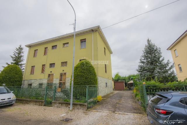 4-room flat in Strada delle Quattro Ville 210, Modena - Photo 1