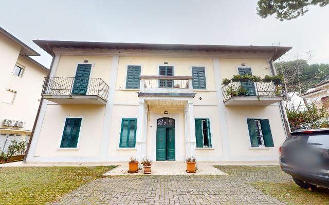 Dreizimmerwohnung in Viale dei Mille 88, Cervia - Foto 1