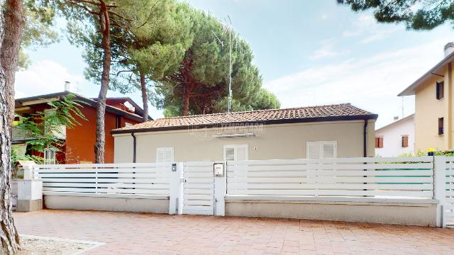 Detached house in Malva Nord 2, Cervia - Photo 1