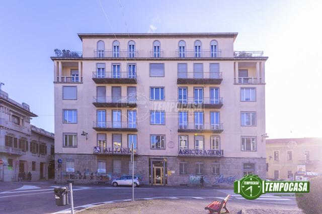 Wohnung in Piazza Trento E Trieste 4, Busto Arsizio - Foto 1