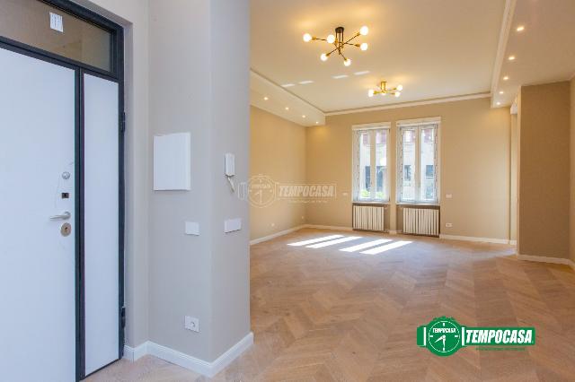 4-room flat in Piazza Trento E Trieste 4, Busto Arsizio - Photo 1