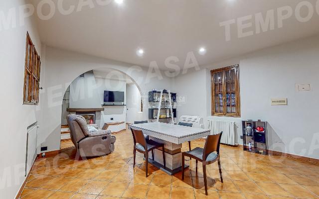 3-room flat in Via J. Cantelli 10, Vignola - Photo 1