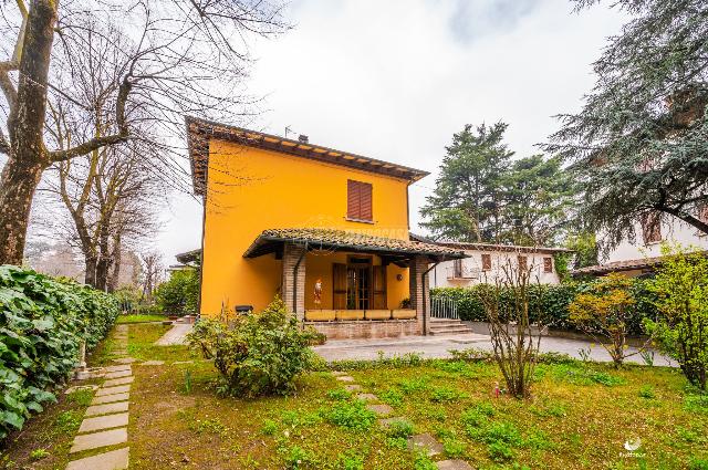 Villa in Via Giacomo Matteotti 11, Vignola - Foto 1