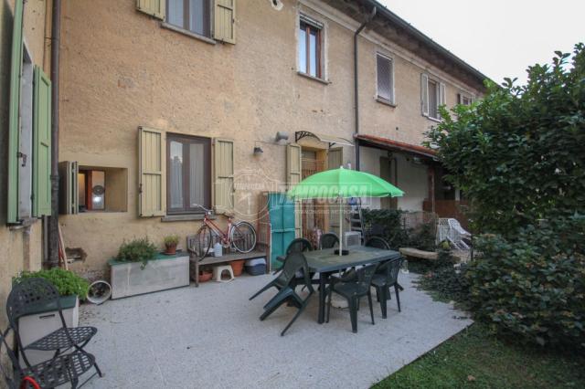 2-room flat in Via Increa, Brugherio - Photo 1