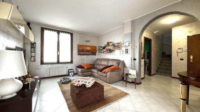 3-room flat in Via Pablo Neruda, Brugherio - Photo 1