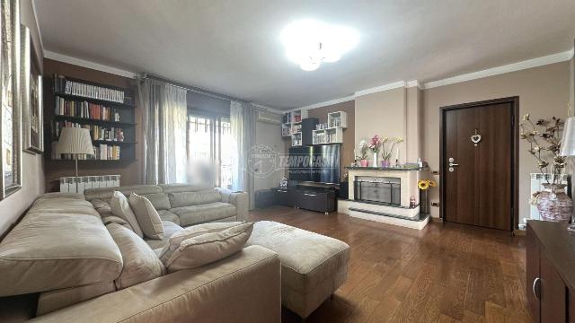 3-room flat in Via Paolo Andreani, Brugherio - Photo 1