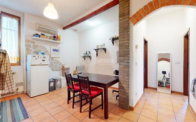 3-room flat in Via Marco Emilio Lepido 67, Bologna - Photo 1