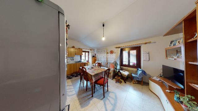 4-room flat in Via Montello 5, Lentate sul Seveso - Photo 1