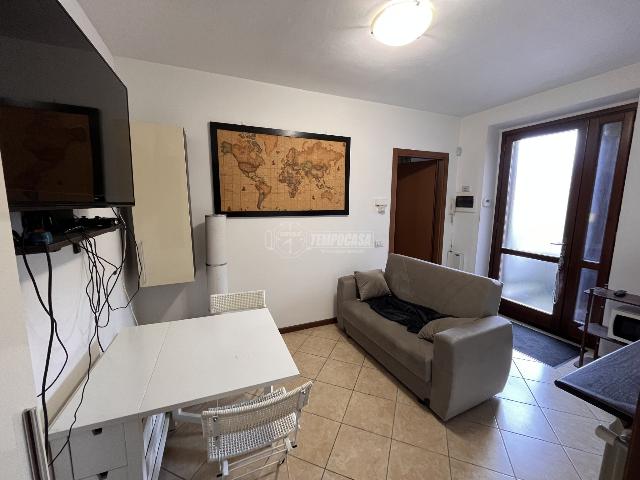 2-room flat in Via Silva 28/a, Como - Photo 1