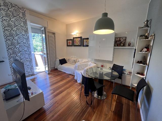 2-room flat in Via Ostinelli 18, Como - Photo 1