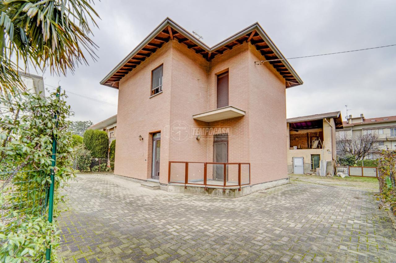 Villa a schiera in vendita a Cassano Magnago