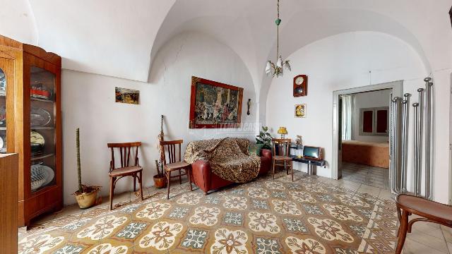 Casa indipendente in Via Cesare Battisti 17, Castellana Grotte - Foto 1