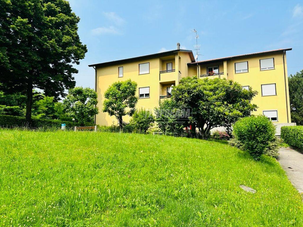 Appartamento in vendita a Montano Lucino
