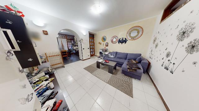 3-room flat in Via Nino Bixio, Malnate - Photo 1