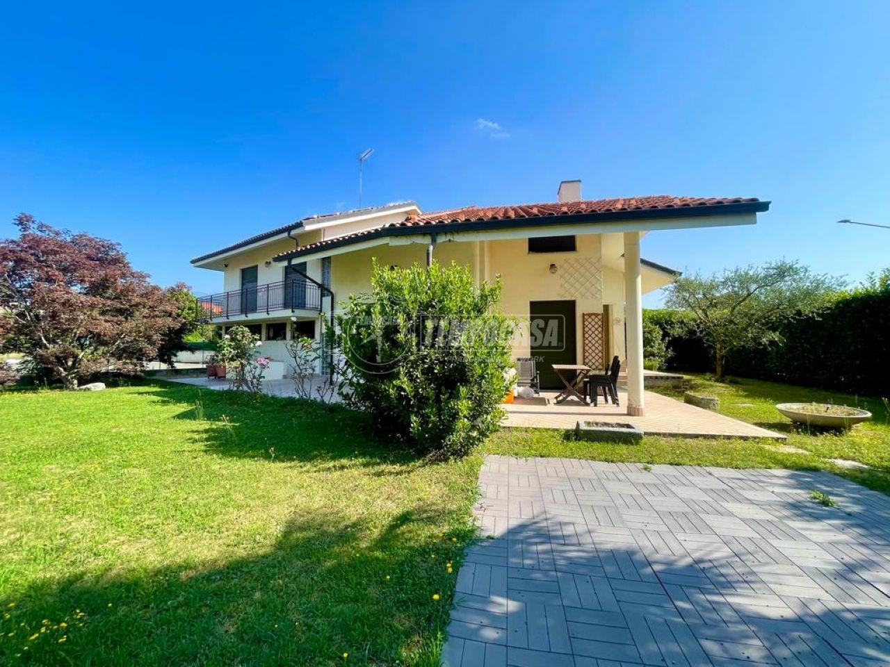 Villa in vendita a Balangero