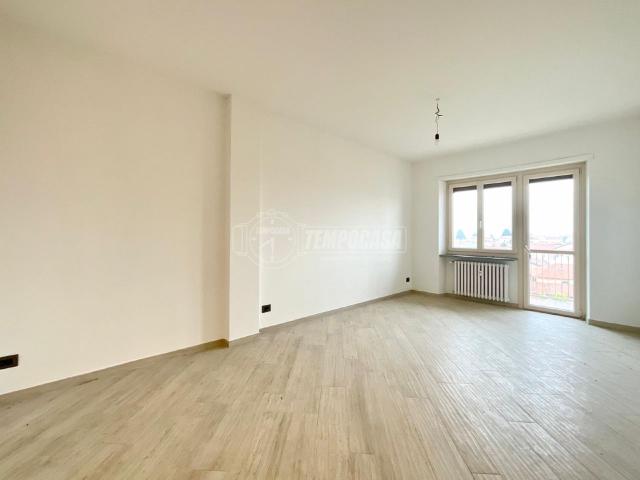 3-room flat in Corso Nazioni Unite, Ciriè - Photo 1